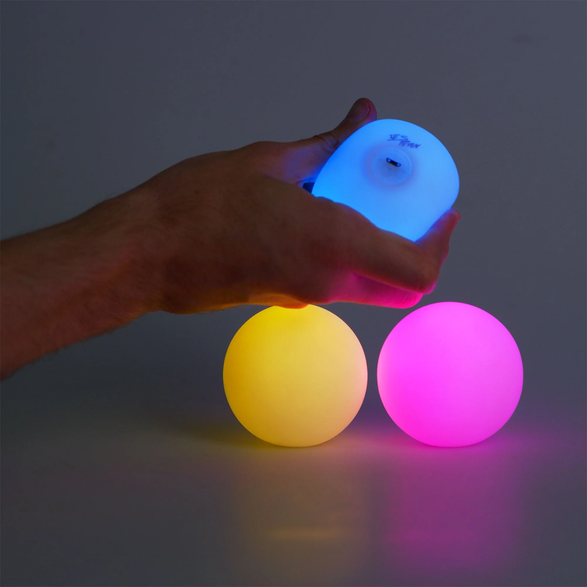 Wes Peden Glow.0 LED Juggling Balls - Set of 3 - Image 3